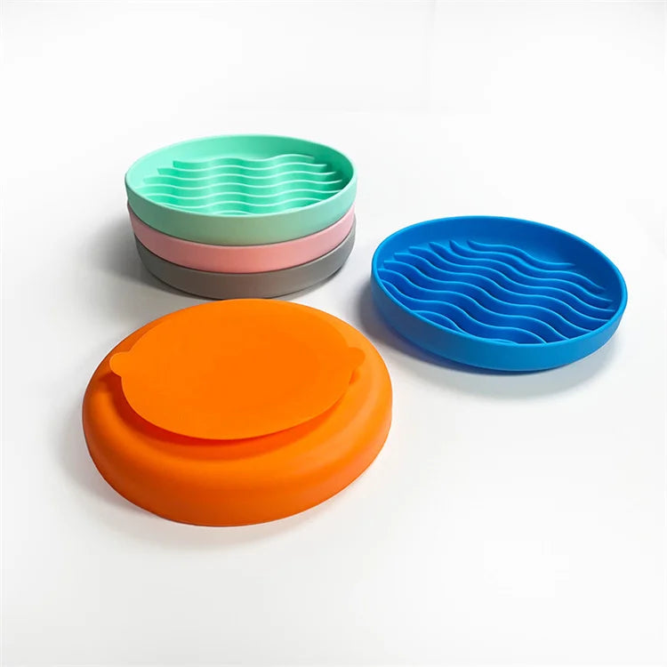 "Slow feeder anti-knockover and anti-slip food bowl for cats and puppies"
